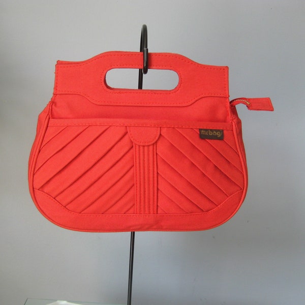 Red Handbag / Vtg 70s / Bag World Ms Bag Red Cotton round ish handbag