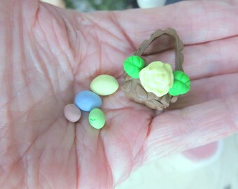 Miniature Basket and colored eggs - Fairy Garden Basket and eggs - Polymer Clay Basket- Min-101