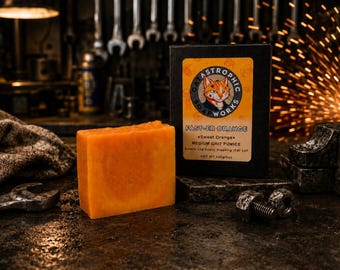 Sneller oranje | Ambachtelijke zeep | Geitenmelk | Monteur, kattenmoeder, kattenvader, cadeau (5oz)
