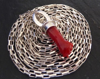 Coral sardo 'Mano Figa' en una cadena de plata extralarga de 40 pulgadas - Collar de doble vuelta - Amuleto de la suerte - Amuleto contra el mal de ojo