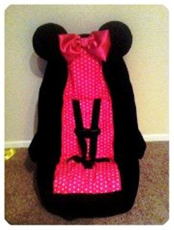 Items similar to Minnie Mouse Toddler Car Seat cover on Etsy