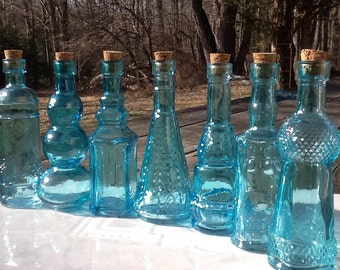 20 Blue Glass Bottles 5 Inches Tall Corks Included Bottle Collection Blue Glass Blue Bottles Blue Wedding Decor Vintage Wedding Decor