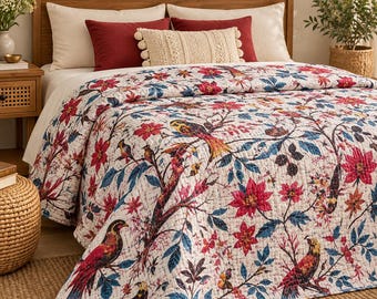 Witte katoenen Kantha-quilt, Indiase sprei met vogel- en bloemenmotief, boho omkeerbare deken