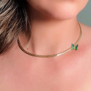 Vintage Butterfly Necklace, Gorgeous 1970s Green Enamel Butterfly Choker with Gold Herringbone Chain, Beautiful Whimsical Fairycore Jewelry