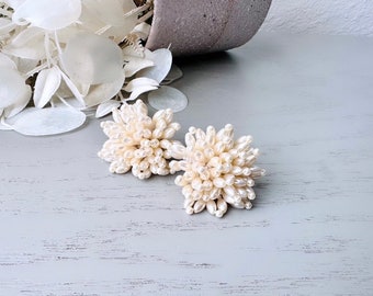 Pearl Pom Pom Earrings, Fabulous Authentic Vintage Clip On Earrings, Dreamy Cream Pearl Earrings, True Vintage  Pearl Cluster Clip-Ons