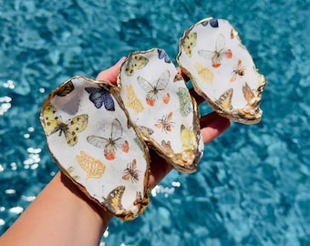 Butterfly Oyster Shell Dishes, Handmade Bee Coastal Trinket Dish Jewelry Holder with Pearls