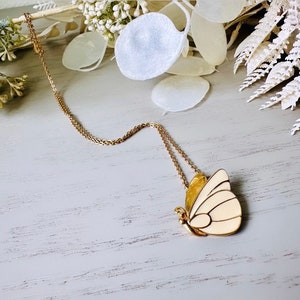 Monet Butterfly Necklace, Vintage Butterfly Pendant Necklace, Beautiful Cream and Gold Enamel Necklace, Whimsical Dainty Chain Necklace 16&quot;