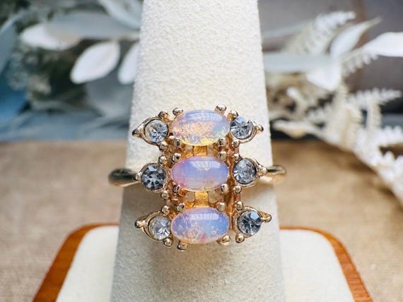 Vintage Opalite Cocktail Ring, 1978 Vintage Avon Ring, Faux Opal Diamond Rhinestone Statement Ring, Classic Gold Tone 70s Jewelry