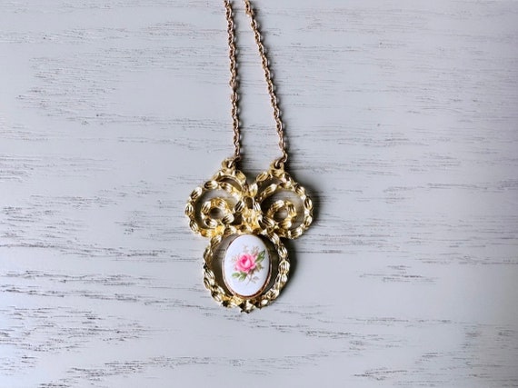 Pink Rose Cameo Necklace, Vintage Gold Tone Flora… - image 5