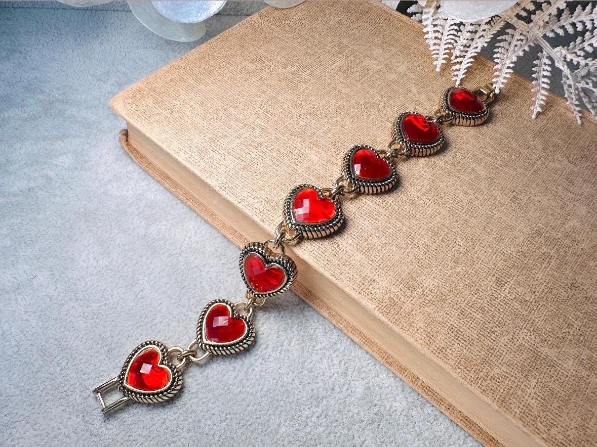 Vintage NAPIER コンビカラー　イヤリング　ヴィンテージブレスレット Red Heart Bracelet, Vintage Napier Confetti Heart Lucite
