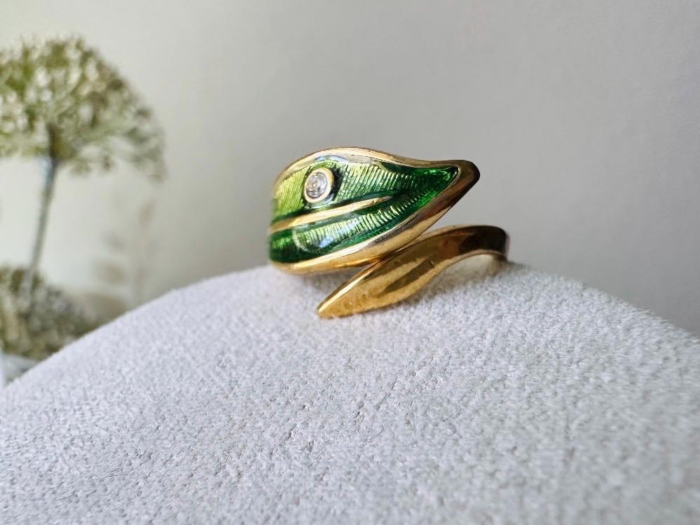 70'80's AVON フラワー ボタニカル ヴィンテージ ラップ リング 9 Vintage Leaf Ring, Green 1979 Vintage Avon Ring With