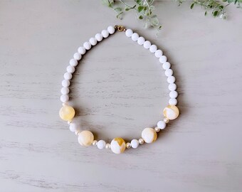 Beaded Acrylic Necklace, Classic Vintage Bead Necklace, Faux Pearl, White and Marbled Gold Necklace, Pretty Neutral Vintage Jewelry