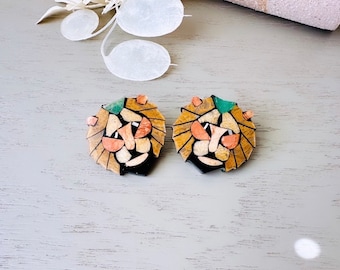 Lee Sands Lion Earrings, Shell and Stone Mosaic Lion Face Vintage Earrings, Brown, Peach and Green Vintage Leo 1980s Pierced Post Earrings