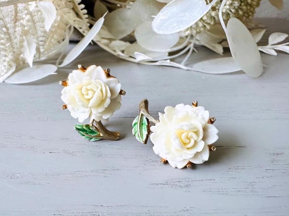 Vintage Rose Earrings, Cream Celluloid Floral Clip Ons With  display picture 2