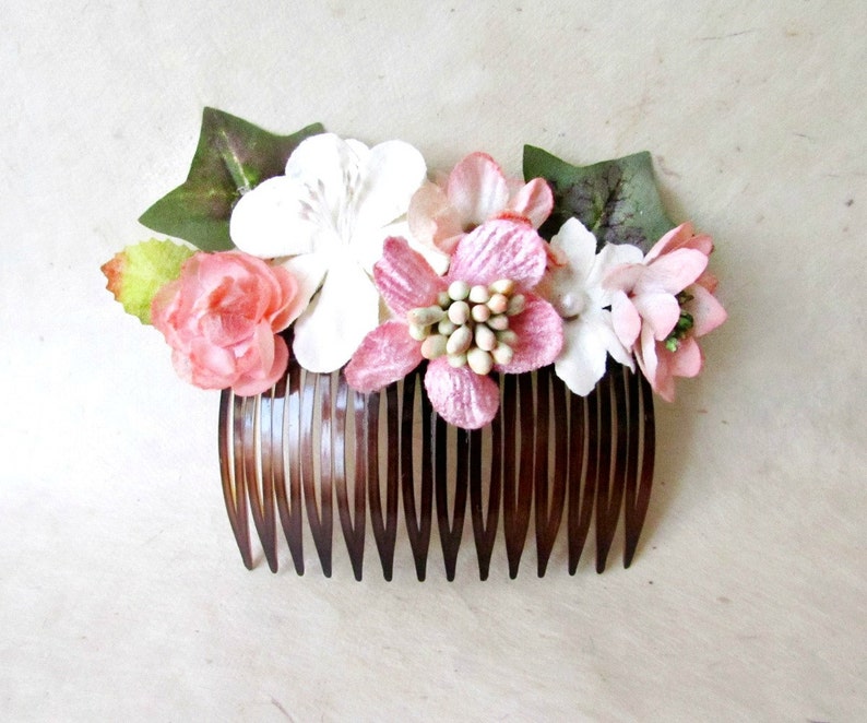 Flower Hair Comb Pink Floral Hair Comb Wedding Comb Woodland Bridal Hair Accessory Pink Hair Comb Flower Hair Piece Rose Bridal Comb