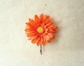 Orange Daisy Hair Flower Pin. Large Gerbera Daisy Bobby Pin. Big Floral Handmade Silk Hair Accessories. Artificial Hair Flowers for Fall.