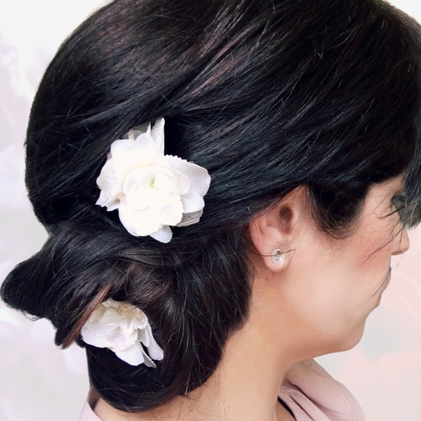 Alfileres de pelo de flor de marfil, alfileres de pelo de boda, clip de pelo de novia, flor de pelo de boda rústica, pasador de pelo floral de novia etérea, pasadores de flores de seda