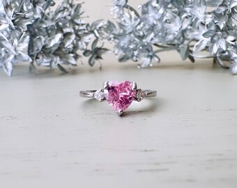 Vintage Heart Ring, Size 7.5 Fitted Ring, Valentines Day Sparkling Pink Heart with Two Prong Set Diamond Rhinestones, Pretty Sweetheart Ring