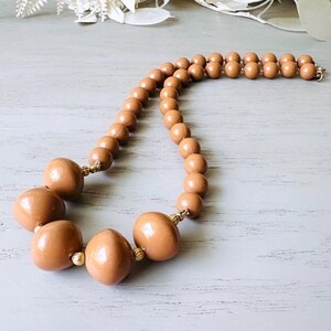Vintage Park Lane Beaded Necklace: Caramel Brown & Gold Accent
