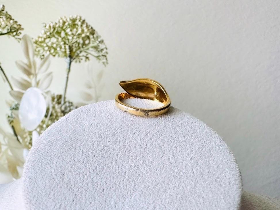 Vintage Leaf Ring, Green 1979 Vintage Avon Ring With