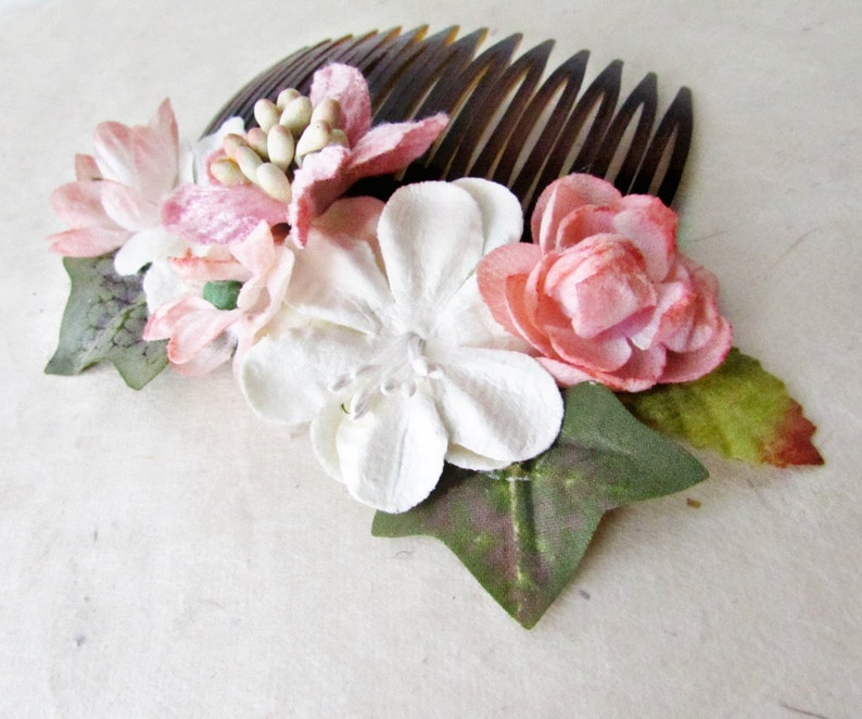 Flower Hair Comb Pink Floral Hair Comb Wedding Comb Woodland Bridal Hair Accessory Pink Hair Comb Flower Hair Piece Rose Bridal Comb