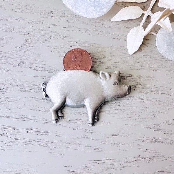 Vintage Piggy Bank Brooch with Real Penny, Adorable Silver Pig Figural Pin Signed JJ Rare Vintage Piece, Adorable Kitschy Vintage 80s Pin