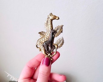 Double Giraffe Brooch Pin, Vintage Mother and Baby Giraffe Pin, Zoo Jewelry, Tri-Tone Antique Bronze Giraffe Pin with Leaves