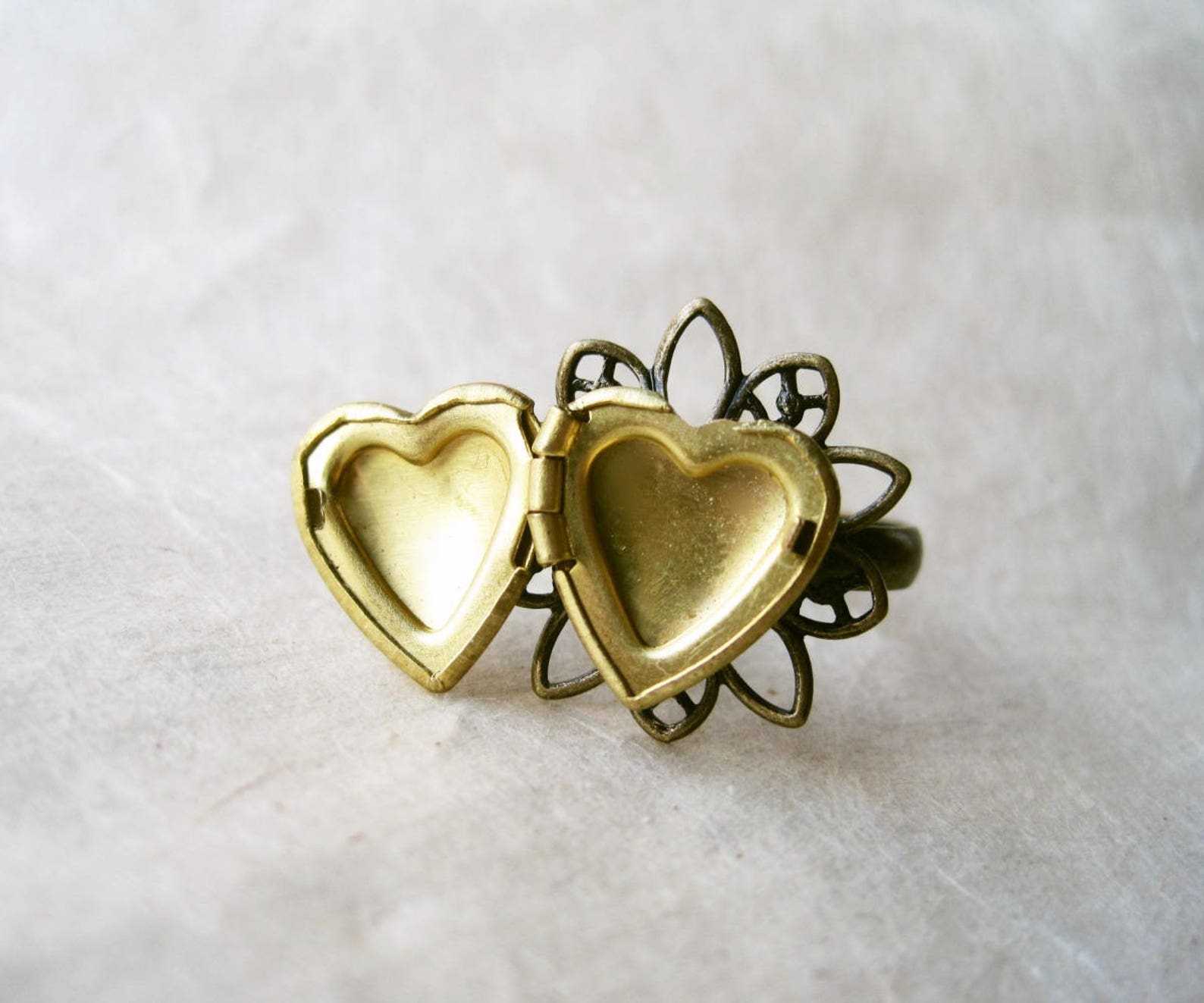 Valentine Gold Locket Ring Heart Locket Ring Keepsake Gift Etsy