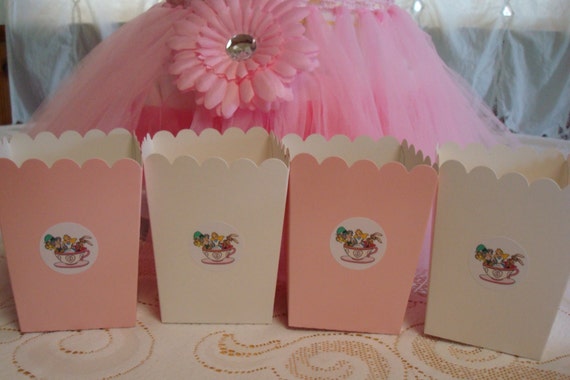 alice in wonderland baby shower favors