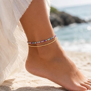 Set di cavigliere colorate con perline, braccialetti da spiaggia boho impilabili, gioielli estivi oro e turchese
