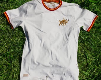 Spain Retro Style T-Shirt, 100% Cotton White Heritage Tee, Vintage Blokecore Top, Spanish Crest Premium Unisex Streetwear Shirt