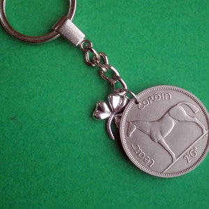 1955, Mezza corona 1954, 70°, 71° Memento di moneta, Portachiavi o ciondolo, Leat coróin, Regalo in scatola, Carta di storia della moneta irlandese