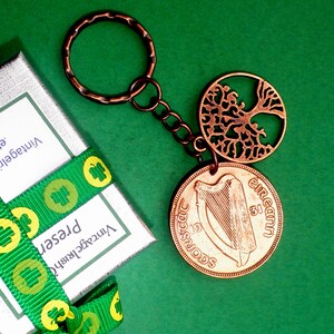 Cadeau du 94e anniversaire, penny irlandais de 1931, breloque arbre de vie, carte d'histoire, cadeau de fête des pères, cadeau irlandais.
