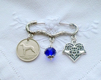 Bruiloft boeket pin, gelukkige Ierse Sixpence, Ierland geschenk, Claddagh hart charme met iets blauw kristal kraal, bruids broche