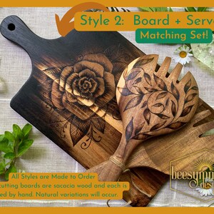 Holzgebrannte Schneidebretter, passendes Servierset, Salatbesteck aus Akazienholz und Charcuterie Board mit botanischen Blumenmandala-Designs Style 2 Matching Set