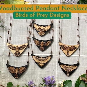Colliers d’oiseaux de proie ~ Pendentifs brûlés au bois avec faucon, faucon, motifs d’oiseaux de proie, bijoux en bois avec perles de cuivre, cordon de lin brun