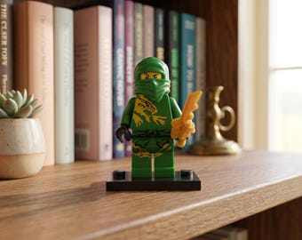 LLoyd Dragon Flame Rüstung Figur mit exklusivem Dragon Soul Waffenset - Ninjago Spielzeug Weihnachtsgeschenk für Son Kids