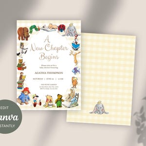 Könnte beinhalten: Eine Babyparty-Einladungskarte mit hellgelbem Vichy-Muster und Aquarellillustrationen klassischer Märchenfiguren, die den Text A New Chapter Begins, Agatha Thompson, Saturday, June 6th, 11 AM, The Picnic Garden umgeben.