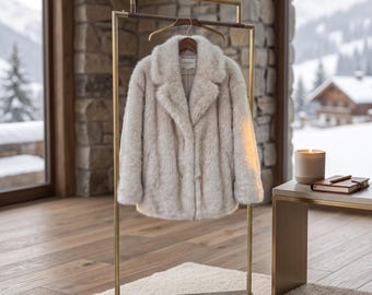 Women Luxury Faux Fur Coat, Oversized Fluffy Gradient Winter Jacket, Y2K Streetwear Warm Outerwear, Mob Wife Plush Coat.