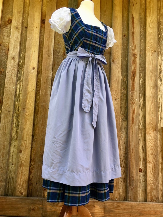 Checkered 90's (Size 6)