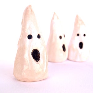 Ceramic ghosts, Set mini ghost, Ghosts Halloween Décor, Ghost sculpture, Desk accessories, Halloween décor, scary ghost, ghost sculpture image 3