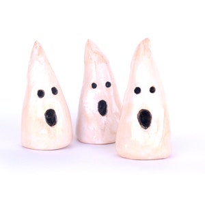 Ceramic ghosts, Set mini ghost, Ghosts Halloween Décor, Ghost sculpture, Desk accessories, Halloween décor, scary ghost, ghost sculpture image 4