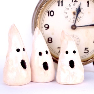 Ceramic ghosts, Set mini ghost, Ghosts Halloween Décor, Ghost sculpture, Desk accessories, Halloween décor, scary ghost, ghost sculpture image 2