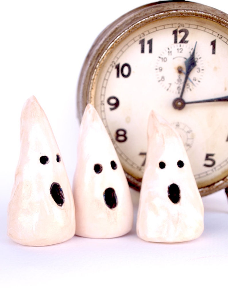 Ceramic ghosts, Set mini ghost, Ghosts Halloween Décor, Ghost sculpture, Desk accessories, Halloween décor, scary ghost, ghost sculpture image 2