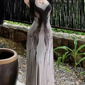 Art Print Dress | Waist Detail Long Gown | Party Wear | Soft Summer Style

Art print dress with waist detail, long gown shape, sleeveless cut, and soft summer party styling.