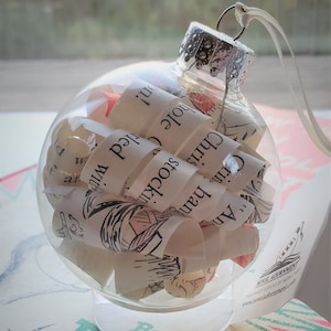 Wie der Grinch Weihnachten stahl! - Vintage Buch Ornament - Dr. Seuss - Bücherwurm Weihnachtsdekoration - Merry Grinchmas