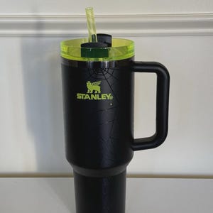 Vaso térmico Stanley Quencher H2.0 de 1,18 litros (40 oz) edición Halloween Web Glow - Nuevo en caja imagen 1