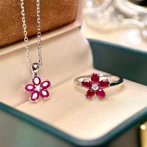 Natural Ruby Flower Ring