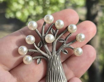 Vintage broche boom met parels