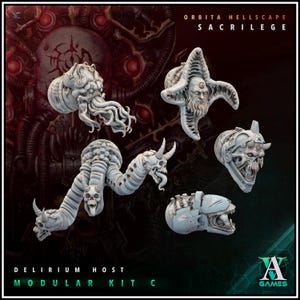 Op de afbeelding: Een set van vijf lichtgrijze miniatuuronderdelen uit de Orbita Hellscape Sacrilege Delirium Host Modular Kit C. De stukken bevatten een tentakelachtige massa, een bebaard gezicht in een stervormige muil, een gehoornde schedel en twee gesegmenteerde vormen.